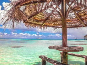 Fakarava polinesia havaiki lodge beach sea Club Paradiso